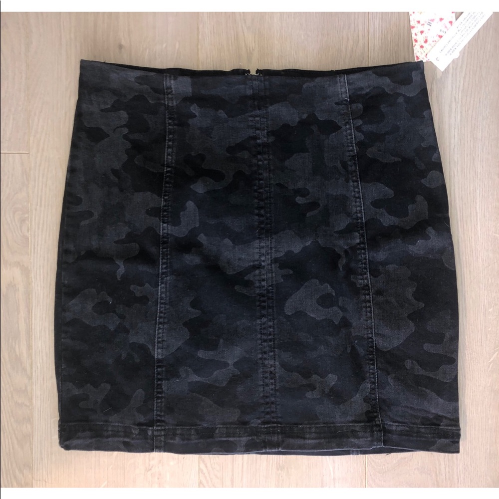 NWT Free People Black Camo Skirt